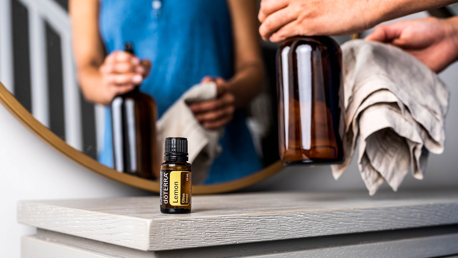 Cleaning with Lemon essential Oils.