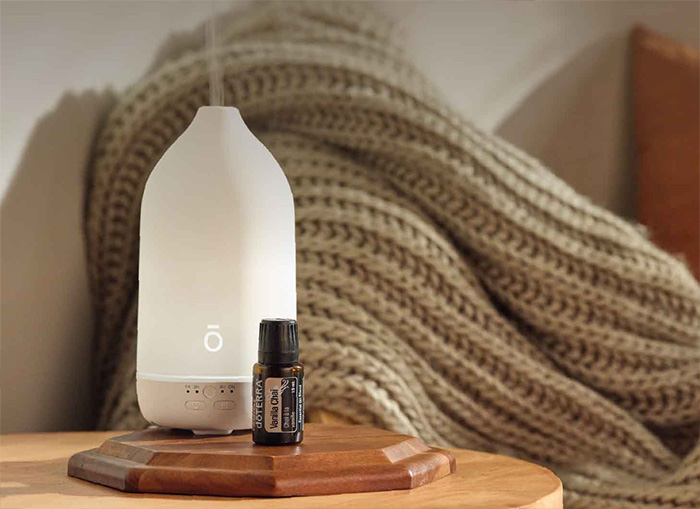 Vanilla Chai Blend with Laluz Diffuser Header Mobile
