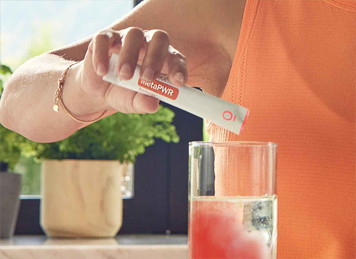 MetaPWR Recharge Wild Strawberry Flavour Uses Mobile