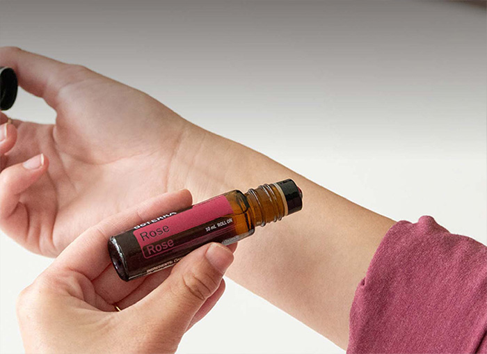 Rose Touch Oil Header Mobile