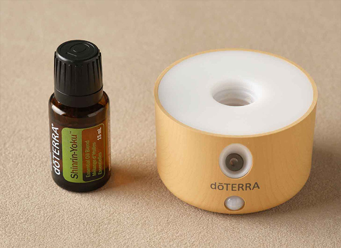 Lumist Natural Diffuser and Shinrin-Yoku 15 mL gift bundle Uses Mobile