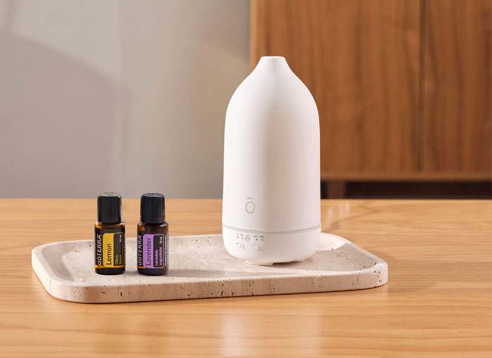 Laluz Diffuser with Lemon and Lavender | doTERRA Essential Oils