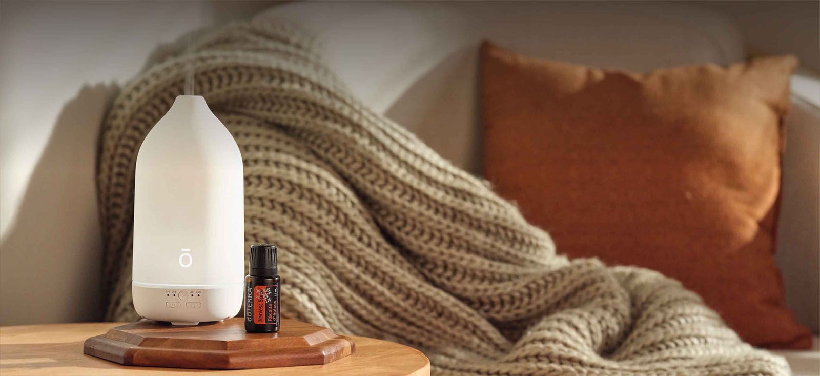 Harvest Spice Blend with Laluz Diffuser Header Desktop